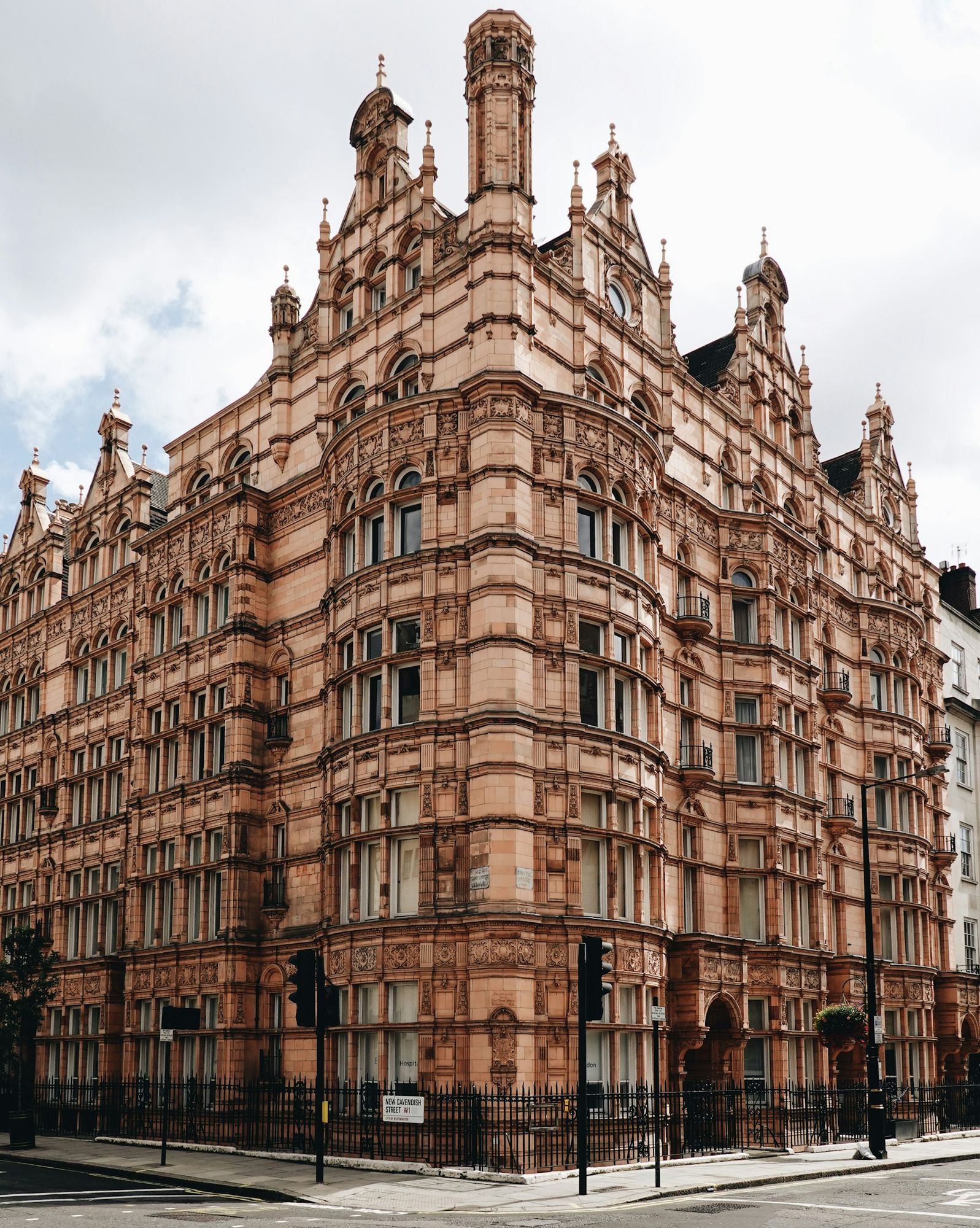A red terracotta mansion block in Marylebone